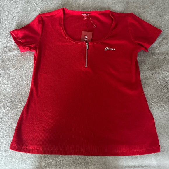 Guess Tops - Guess Scarlet Short Sleeve Tee nwt